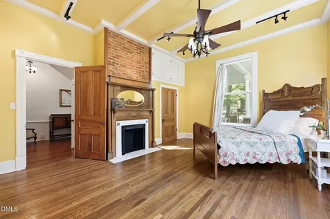 513 College Street Oxford NC 27565