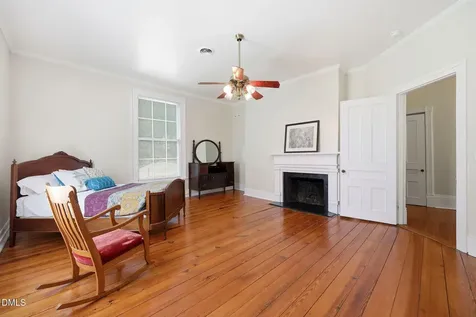 513 College Street Oxford NC 27565
