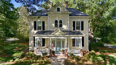 513 College Street Oxford NC 27565