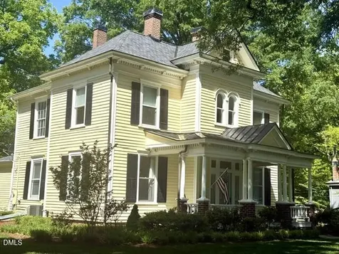 513 College Street Oxford NC 27565