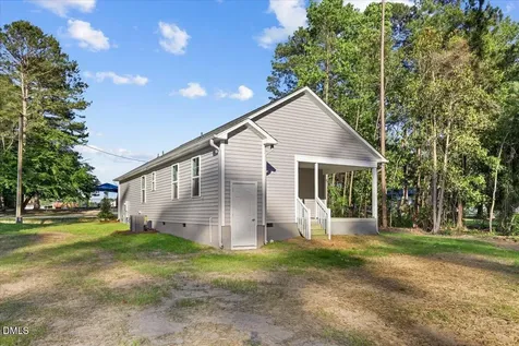 303 N West Street Roseboro NC 28382