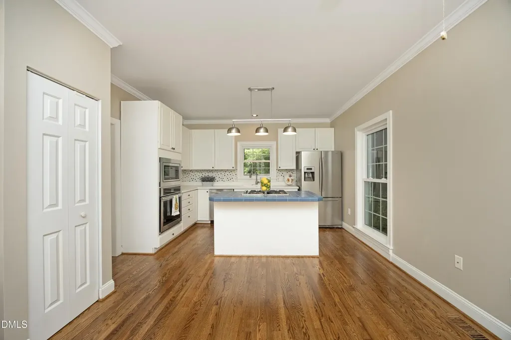 1121 Braswell Creek Point Holly Springs NC 27540