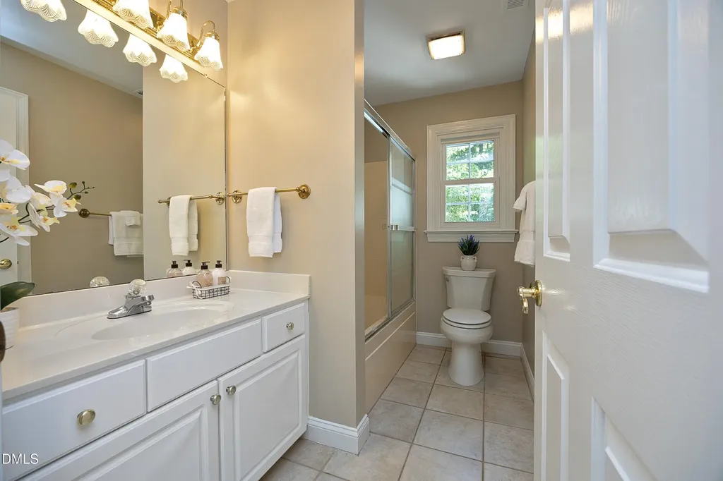 1121 Braswell Creek Point Holly Springs NC 27540