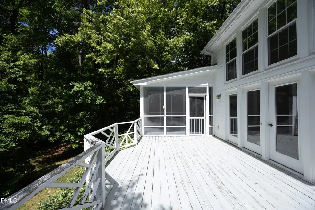 1121 Braswell Creek Point Holly Springs NC 27540