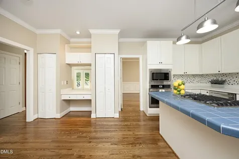 1121 Braswell Creek Point Holly Springs NC 27540