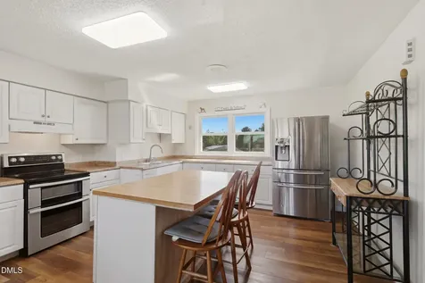 2631 S Jim Minor Road Mebane NC 27302