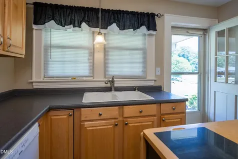 610 N Lincoln Street Benson NC 27504