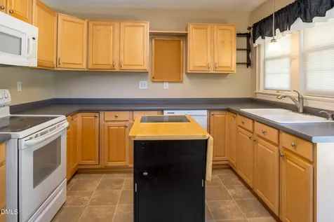 610 N Lincoln Street Benson NC 27504