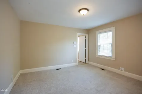 610 N Lincoln Street Benson NC 27504