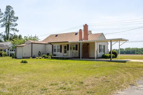610 N Lincoln Street Benson NC 27504