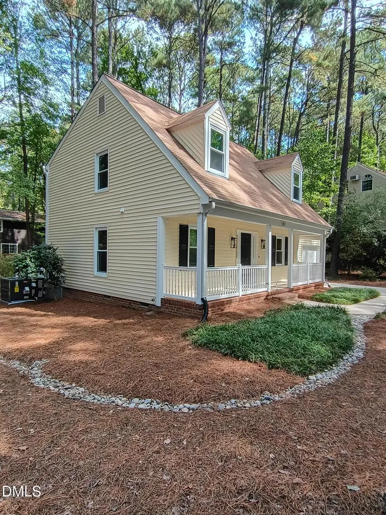 101 Flora Mcdonald Lane Cary NC 27511