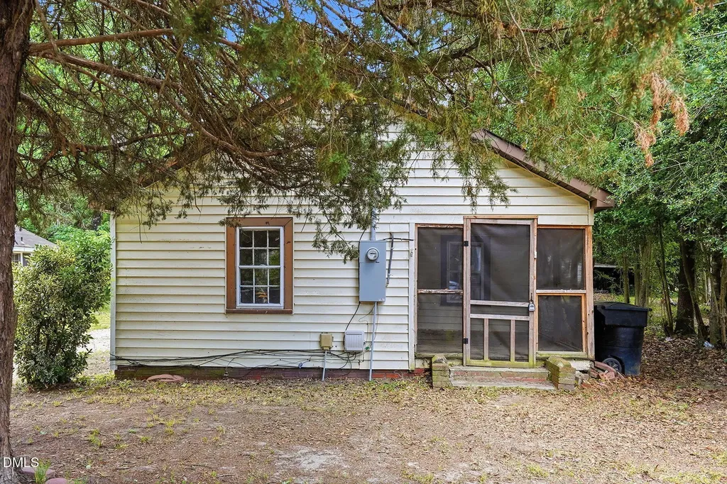 207 2nd Street Erwin NC 28339