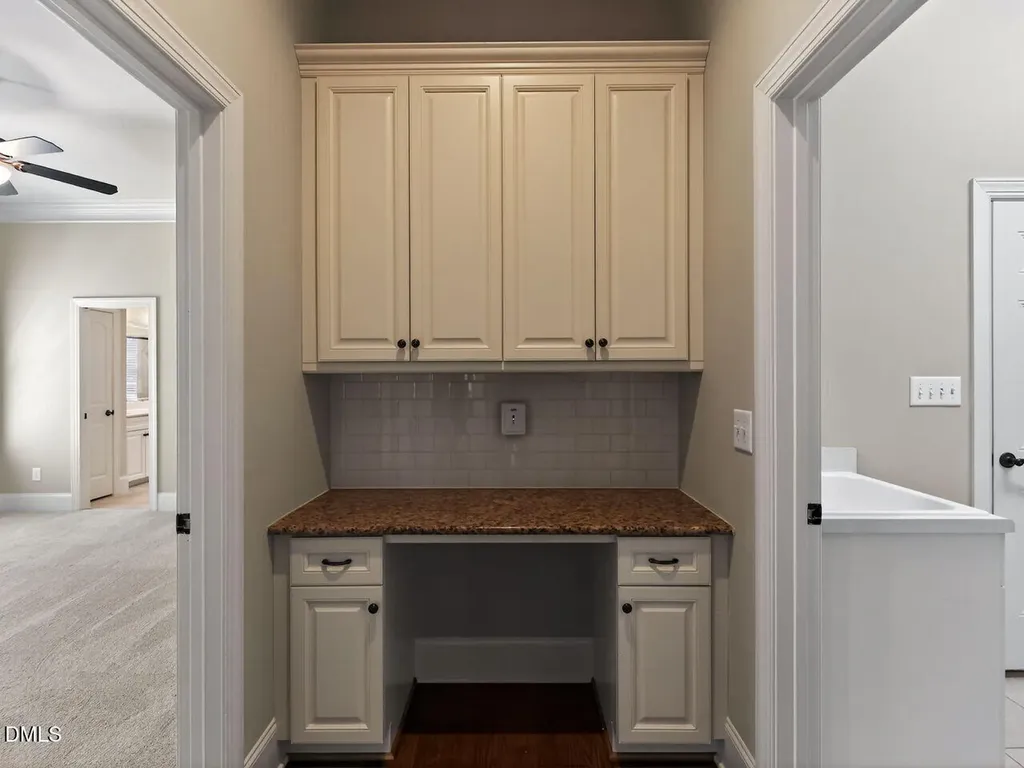 1813 Green Oaks Parkway Holly Springs NC 27540