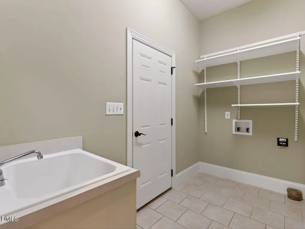1813 Green Oaks Parkway Holly Springs NC 27540