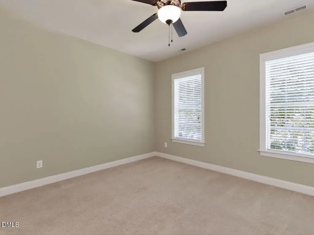 1813 Green Oaks Parkway Holly Springs NC 27540