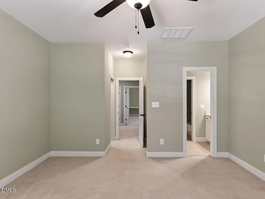 1813 Green Oaks Parkway Holly Springs NC 27540