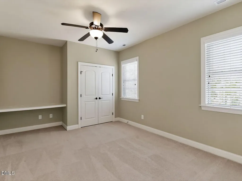 1813 Green Oaks Parkway Holly Springs NC 27540
