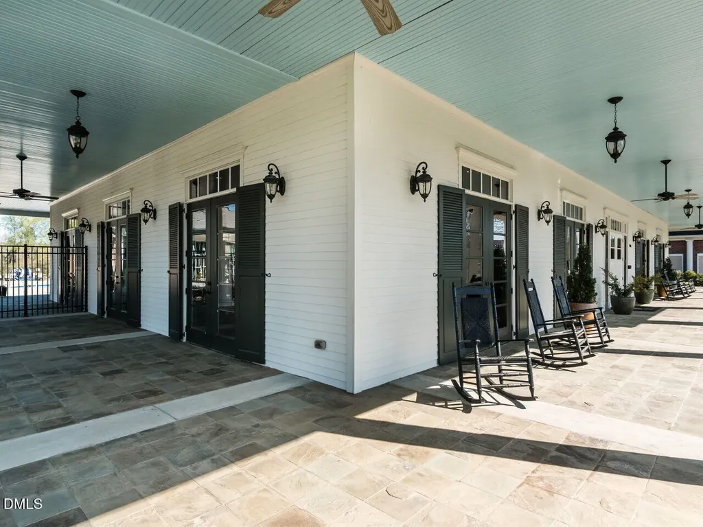 1813 Green Oaks Parkway Holly Springs NC 27540