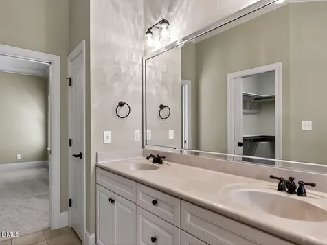 1813 Green Oaks Parkway Holly Springs NC 27540