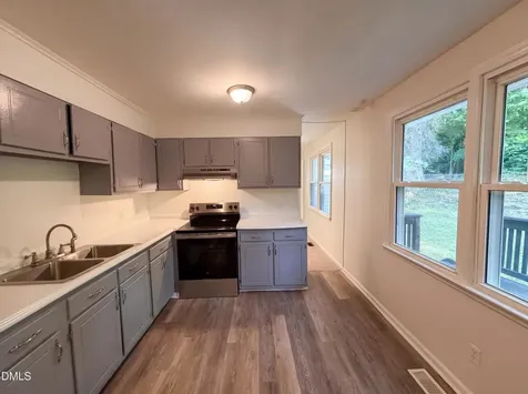 310 Robin Hood Drive Raleigh NC 27604