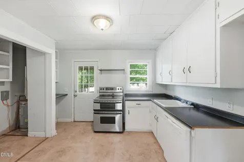 606 Walker Avenue Graham NC 27253