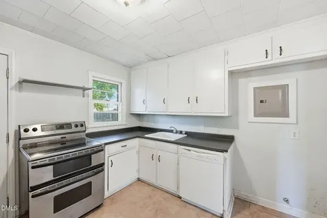 606 Walker Avenue Graham NC 27253