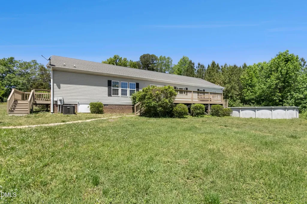 1634 Lynch Road Selma NC 27576