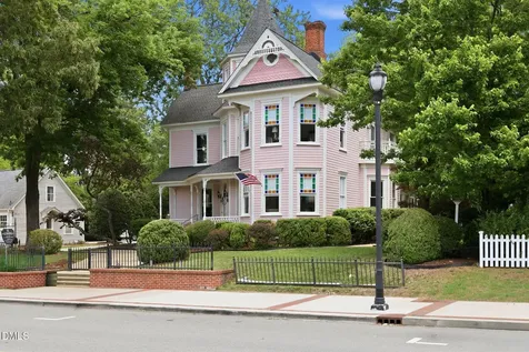403 Chatham View Road Cary NC 27511
