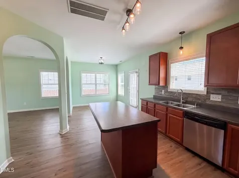 1305 Silver Drive Mebane NC 27302