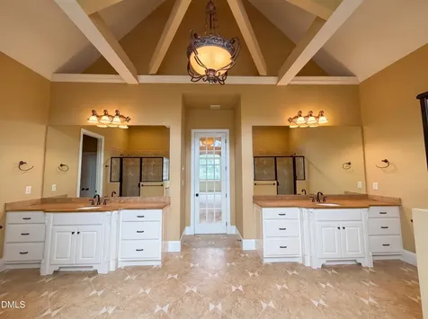 3051 E Bay Court Creedmoor NC 27522