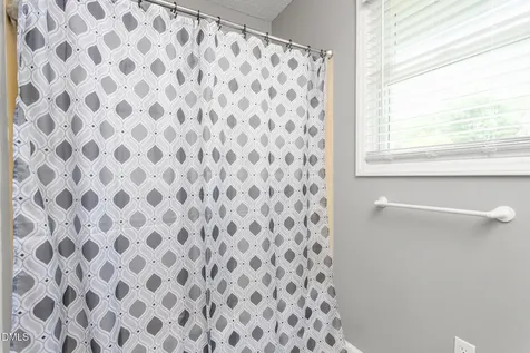 2627 White Pine Lane Mebane NC 27302