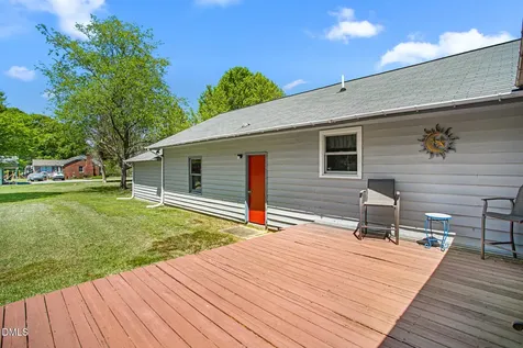 2627 White Pine Lane Mebane NC 27302