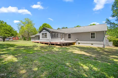 2627 White Pine Lane Mebane NC 27302