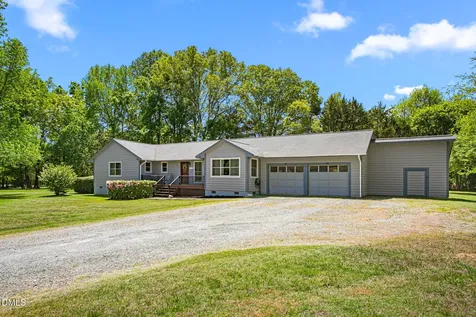 2627 White Pine Lane Mebane NC 27302