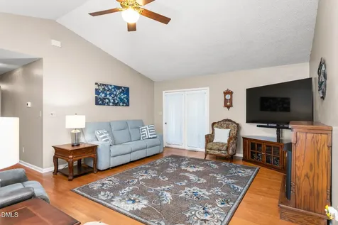 2627 White Pine Lane Mebane NC 27302