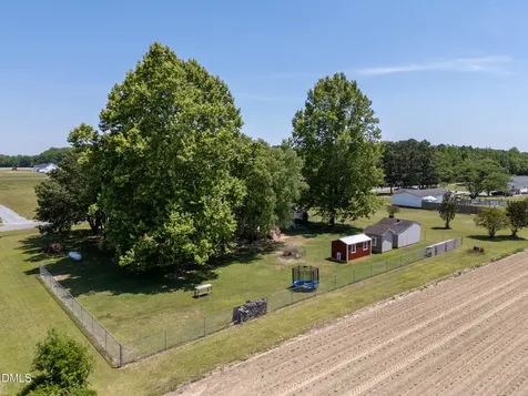 311 Bridgers Road Kenly NC 27542