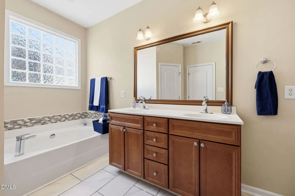 3213 Landing Falls Lane Raleigh NC 27616