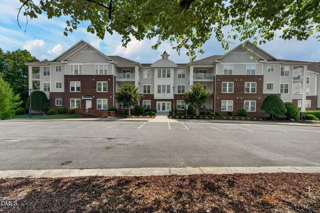 412 Eyam Hall Lane Apex NC 27502