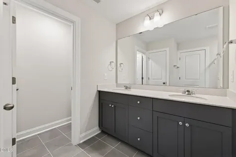 610 Barrington Row Avenue Zebulon NC 27597