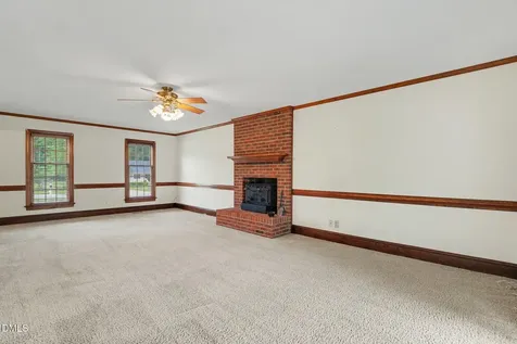 105 Dogwood Drive Kenly NC 27542