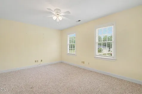 105 Dogwood Drive Kenly NC 27542