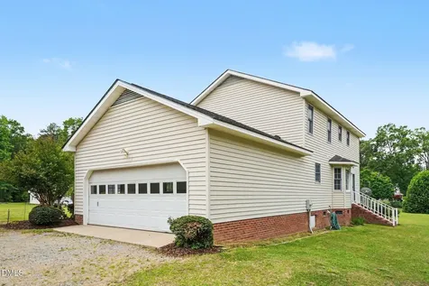 105 Dogwood Drive Kenly NC 27542