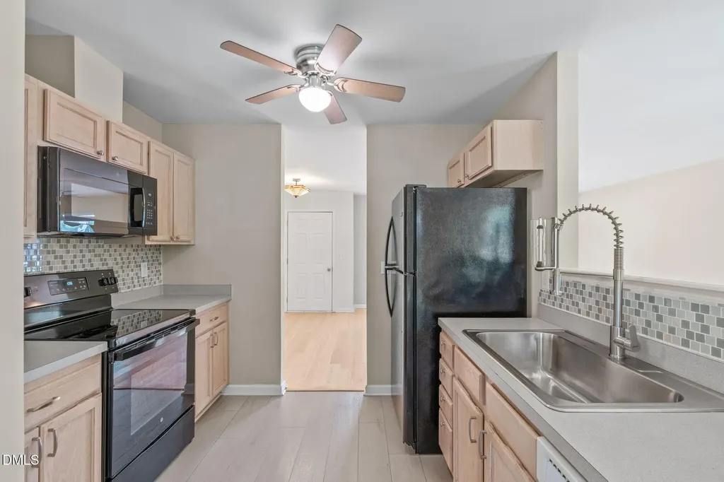 512 Lee Street Holly Springs NC 27540
