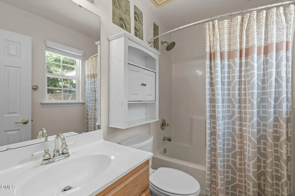 512 Lee Street Holly Springs NC 27540