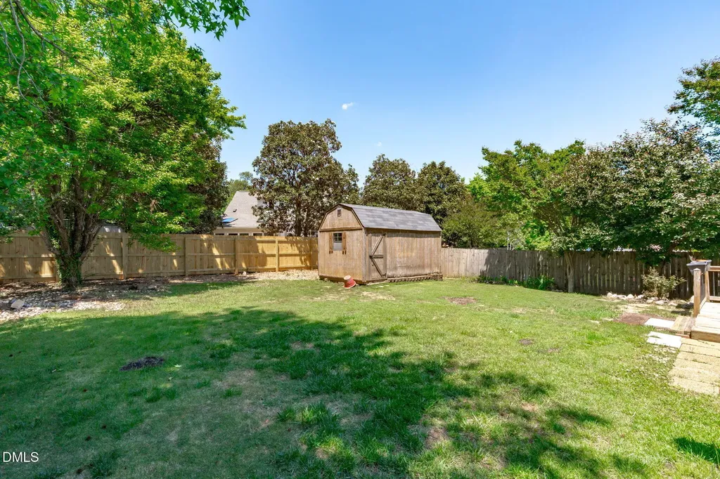 512 Lee Street Holly Springs NC 27540