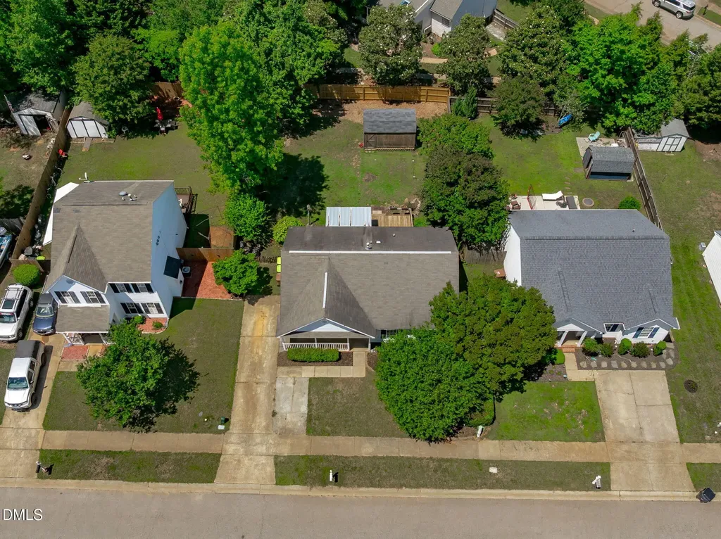 512 Lee Street Holly Springs NC 27540