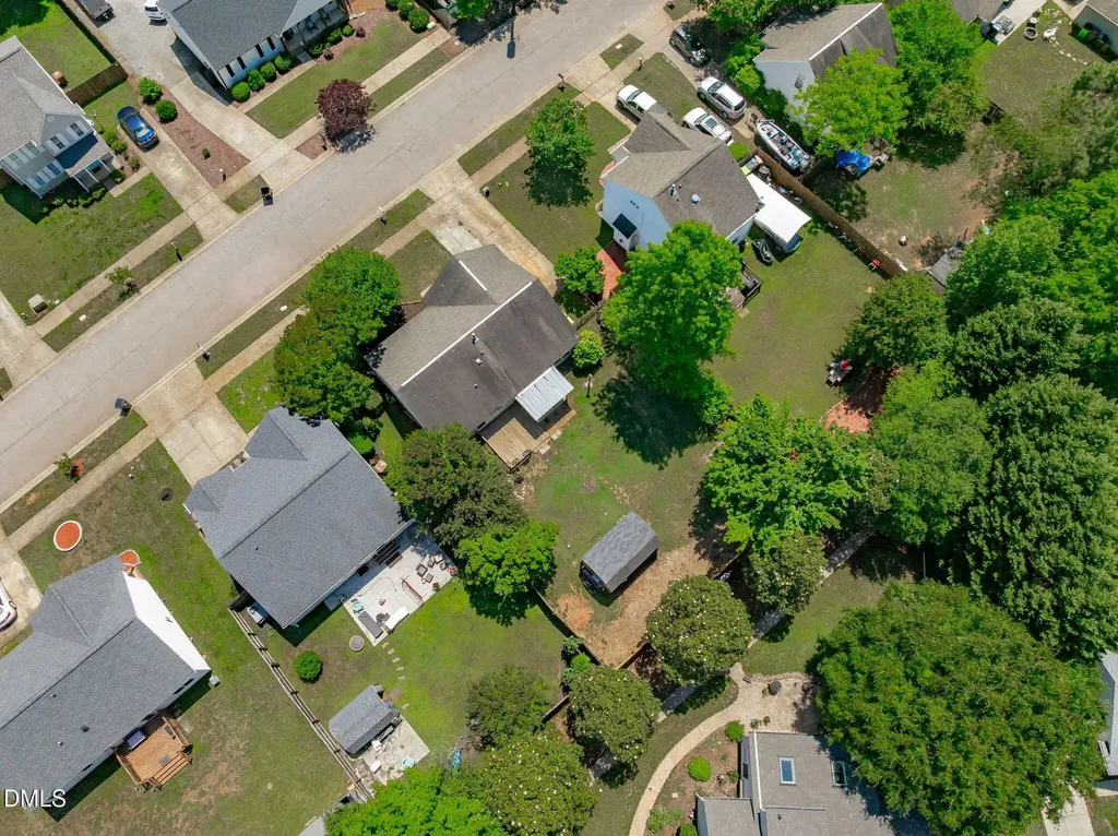 512 Lee Street Holly Springs NC 27540