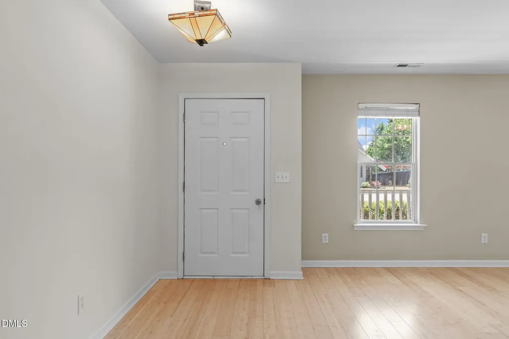 512 Lee Street Holly Springs NC 27540