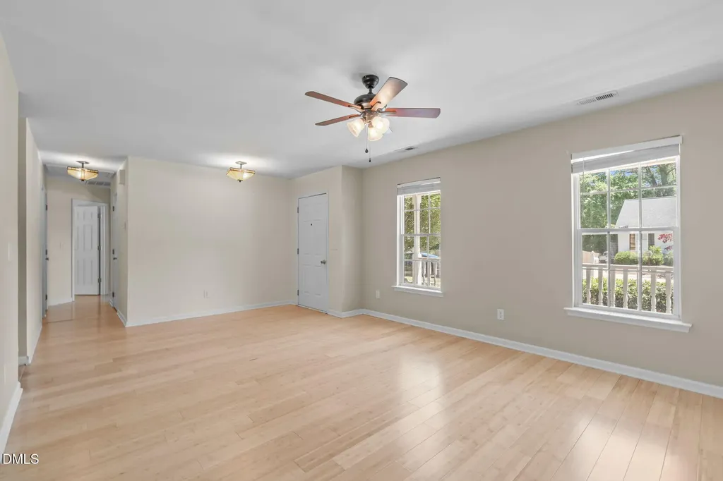 512 Lee Street Holly Springs NC 27540