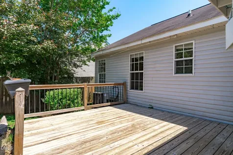 512 Lee Street Holly Springs NC 27540